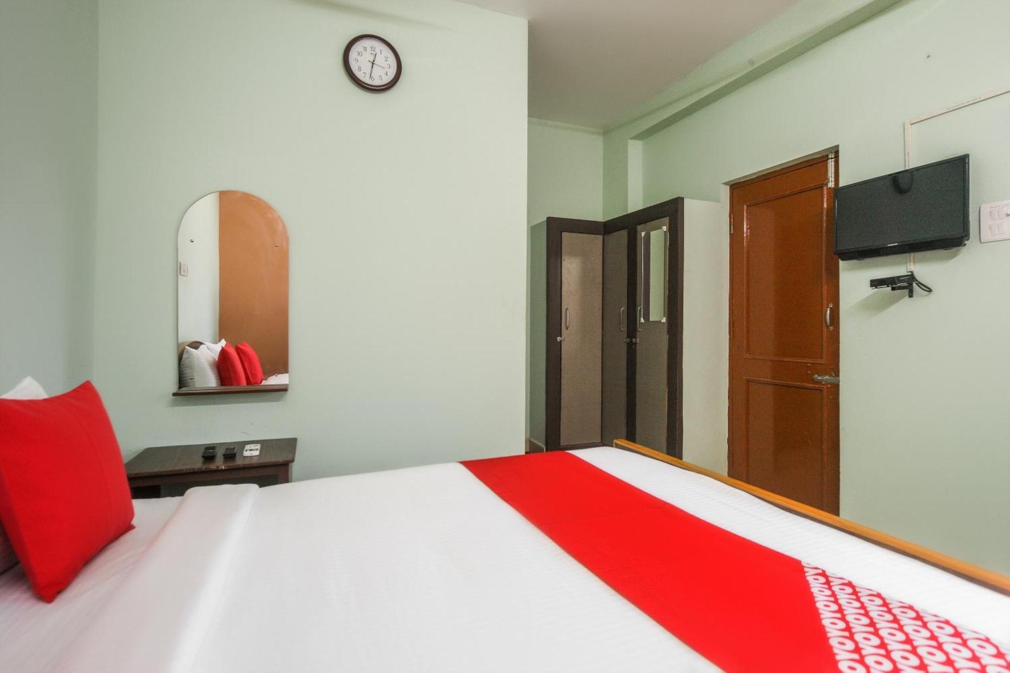 Oyo Modern Guest House Chennai Esterno foto