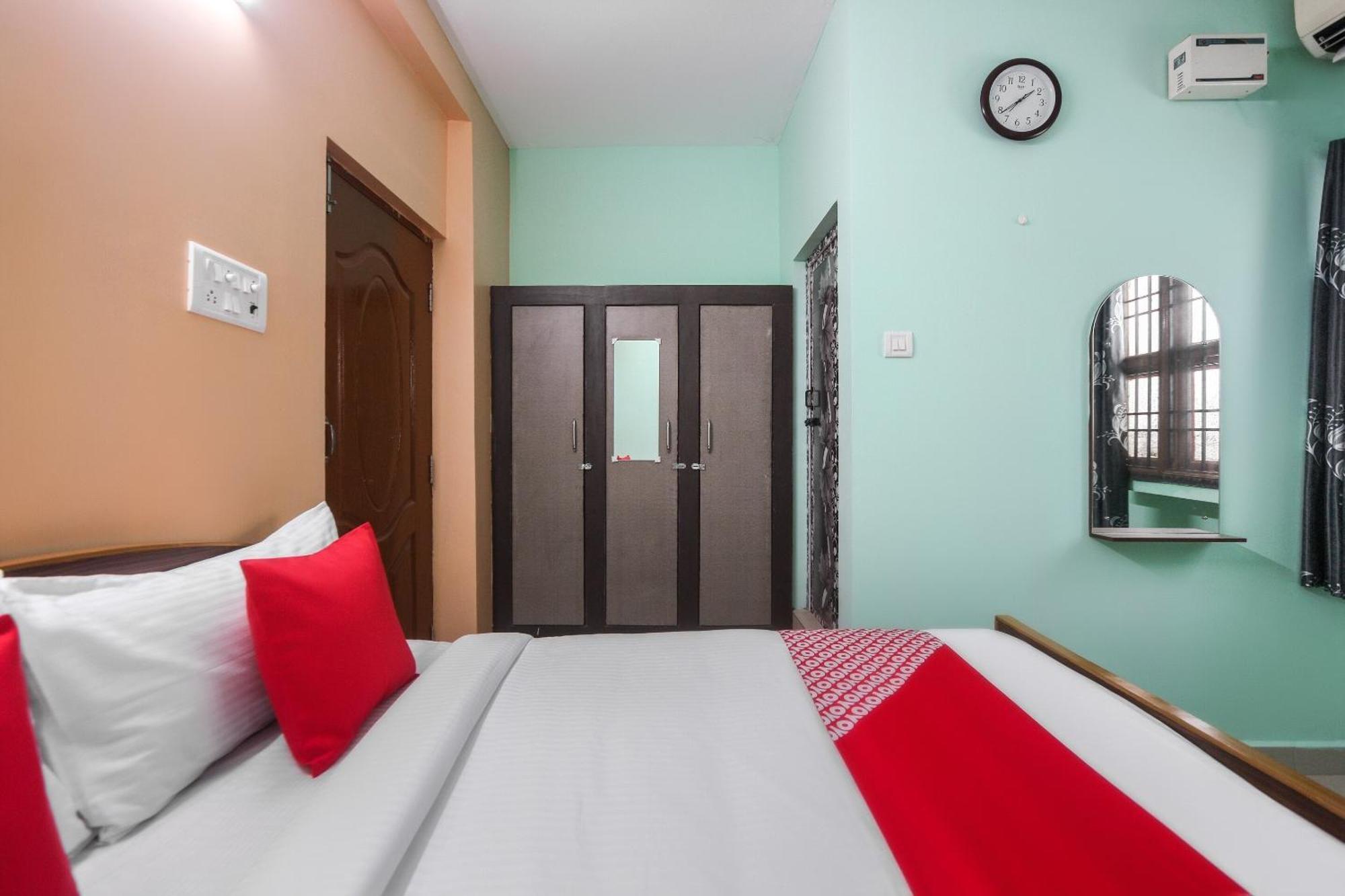 Oyo Modern Guest House Chennai Esterno foto