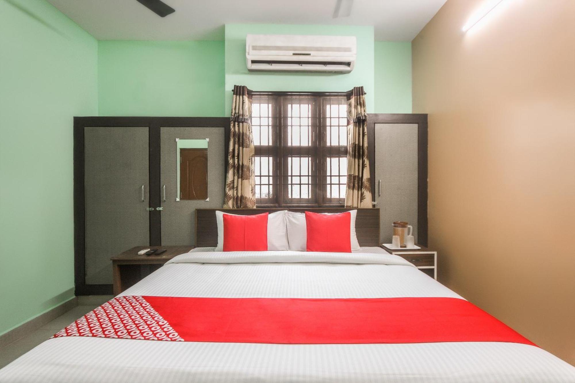 Oyo Modern Guest House Chennai Esterno foto