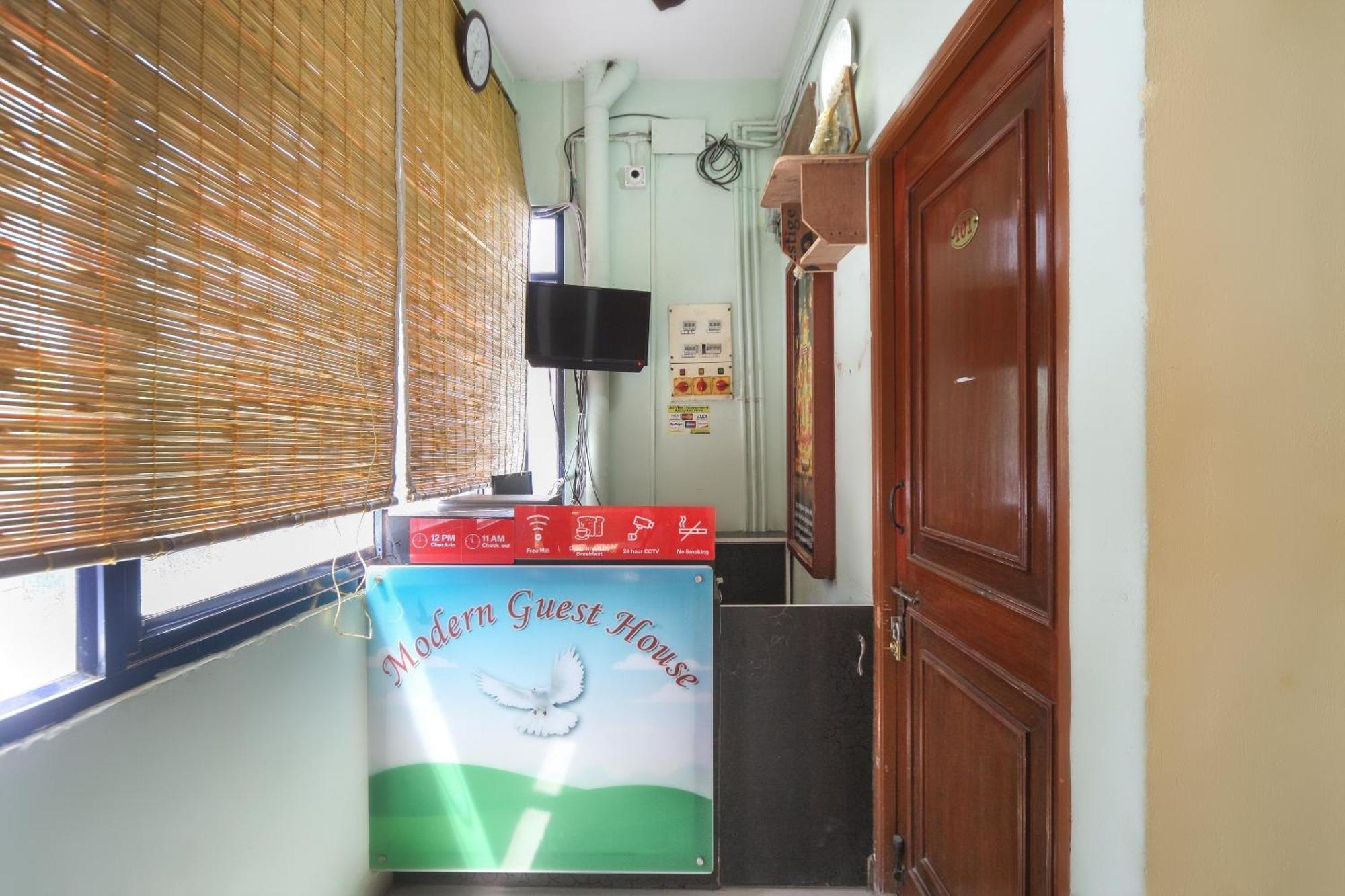 Oyo Modern Guest House Chennai Esterno foto