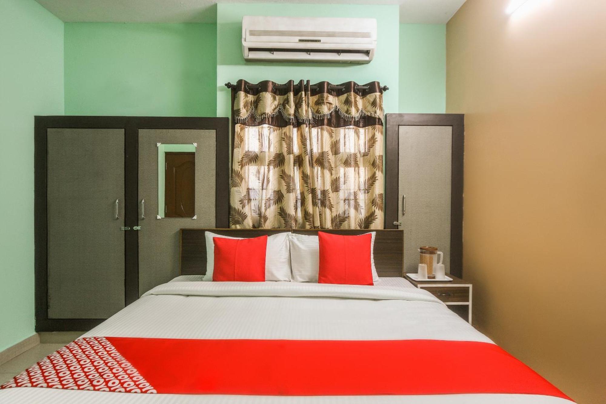 Oyo Modern Guest House Chennai Esterno foto